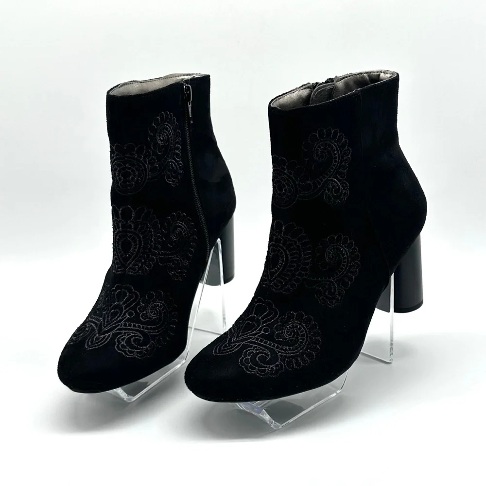 Andrew Geller Black Faux Suede Embroidered Side Zip Ankle Booties Women’s 5.5 M